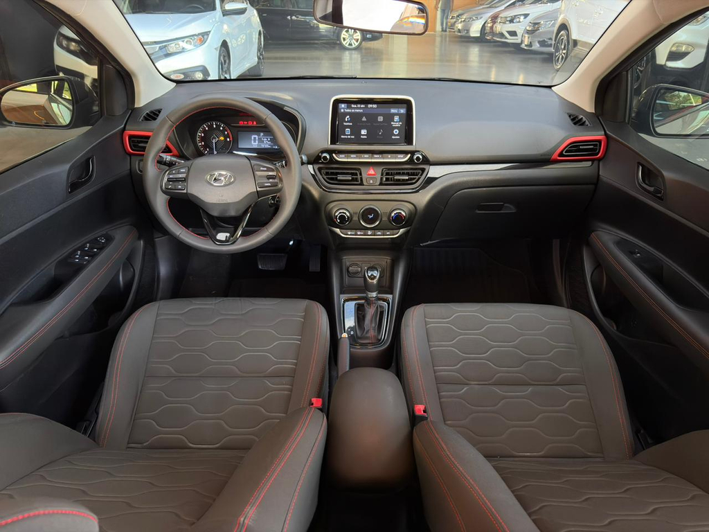 Hyundai HB20X Prata