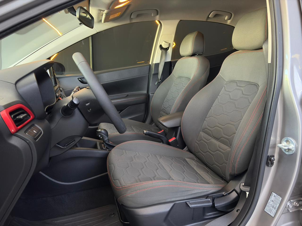 Hyundai HB20X Prata