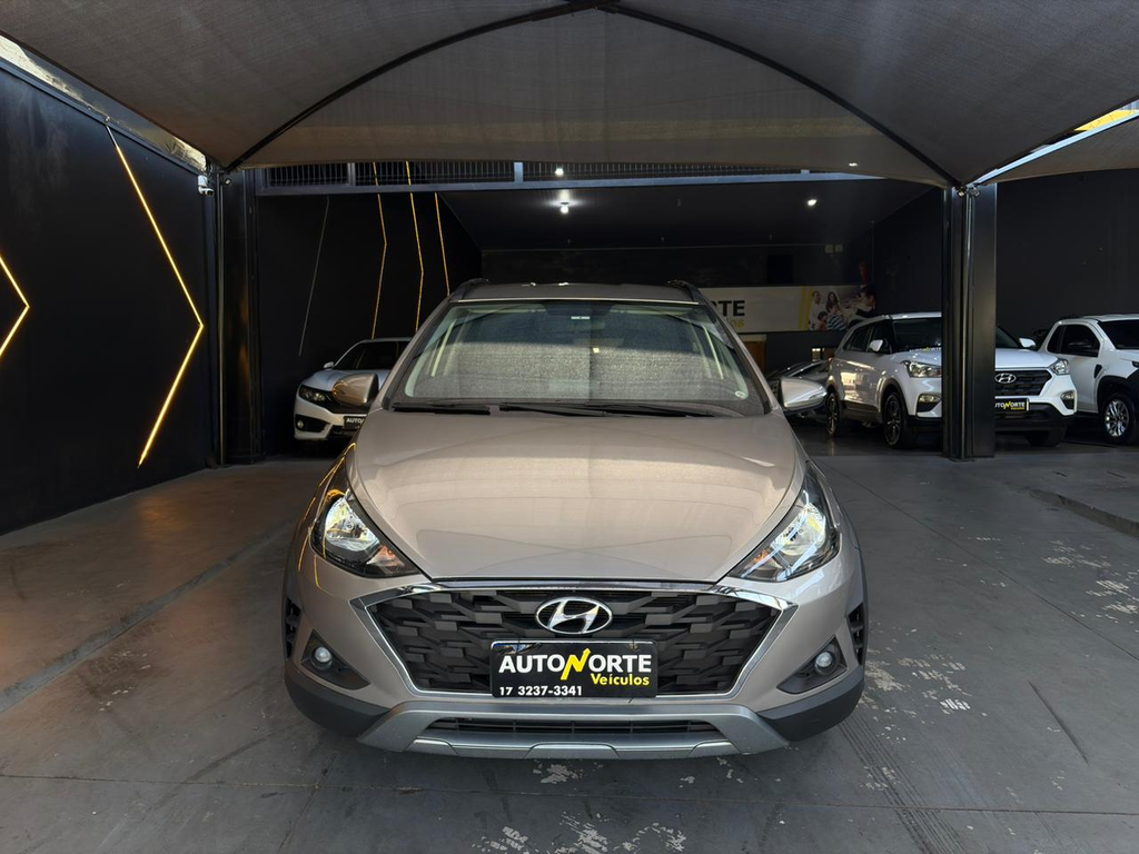 Hyundai HB20X Prata