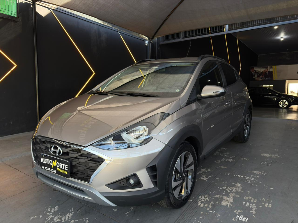 Hyundai HB20X Prata