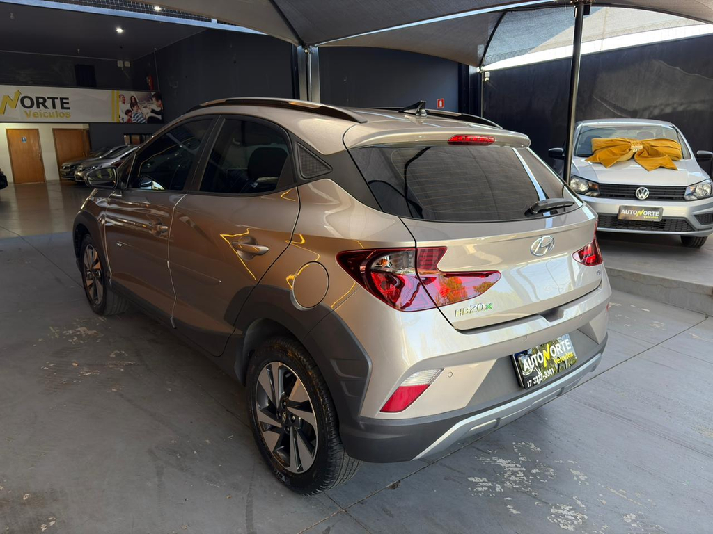 Hyundai HB20X Prata
