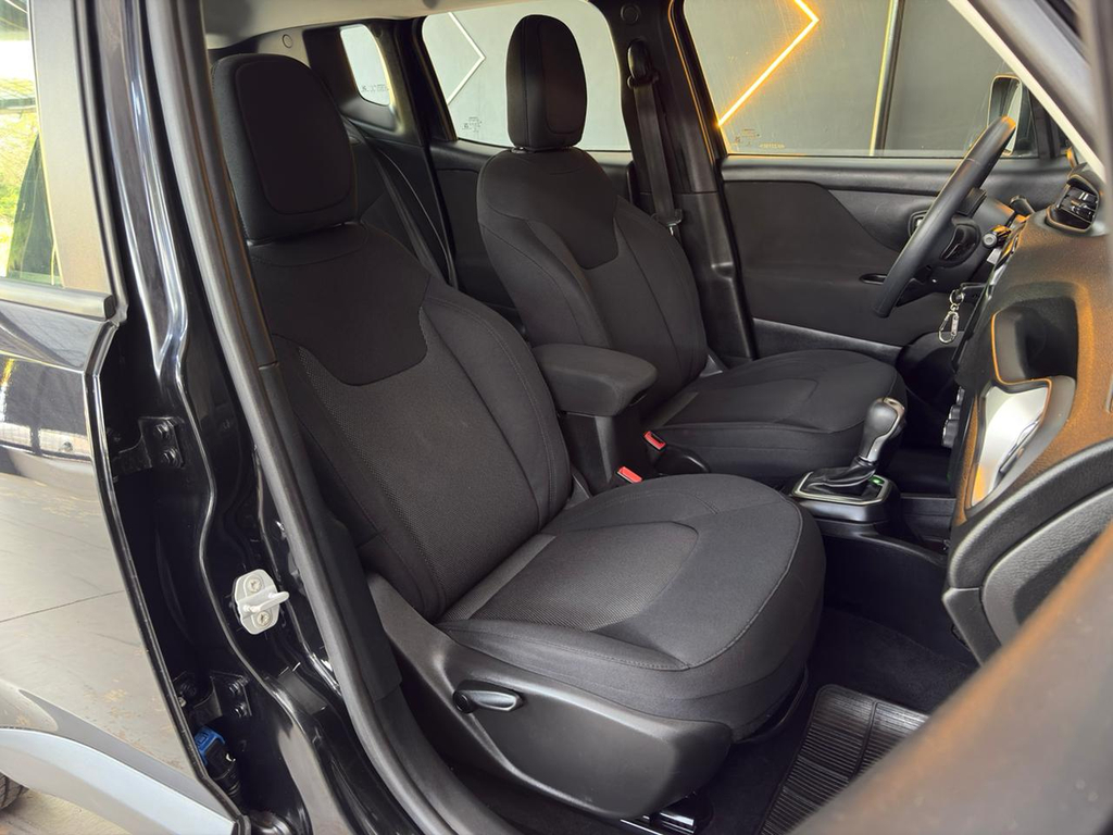 Jeep Renegade Preto