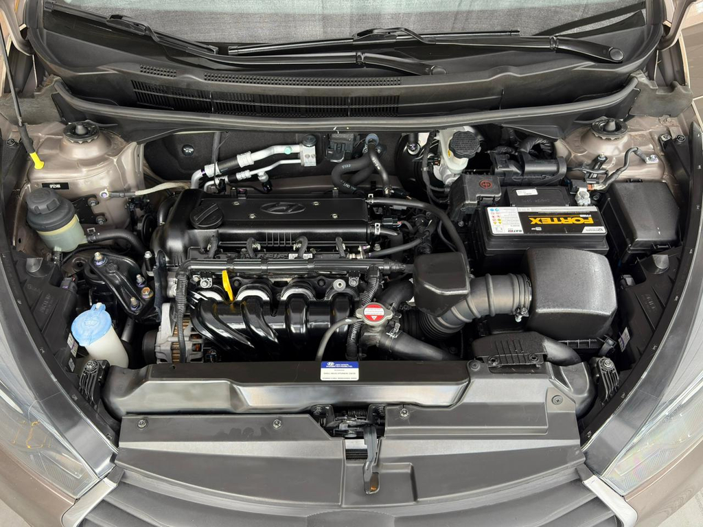 Hyundai HB20 Marrom