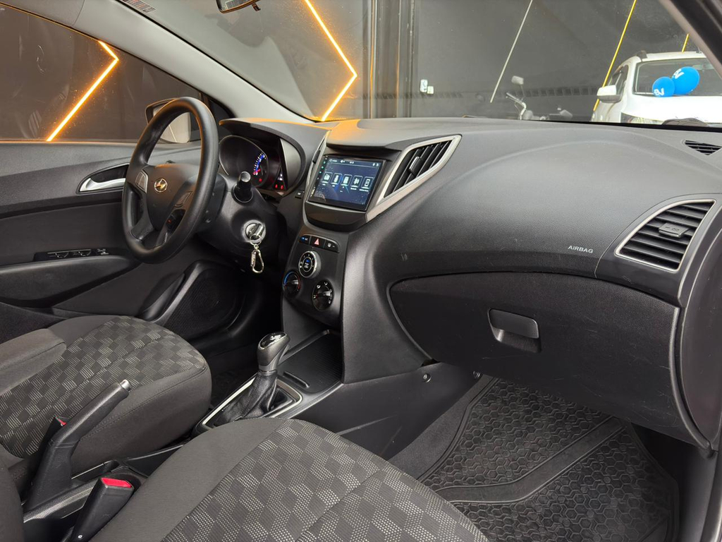 Hyundai HB20 Marrom