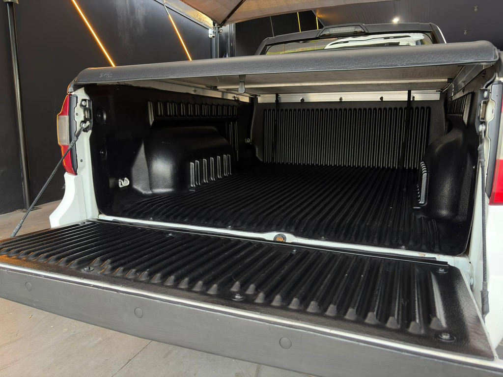Chevrolet Montana Branco