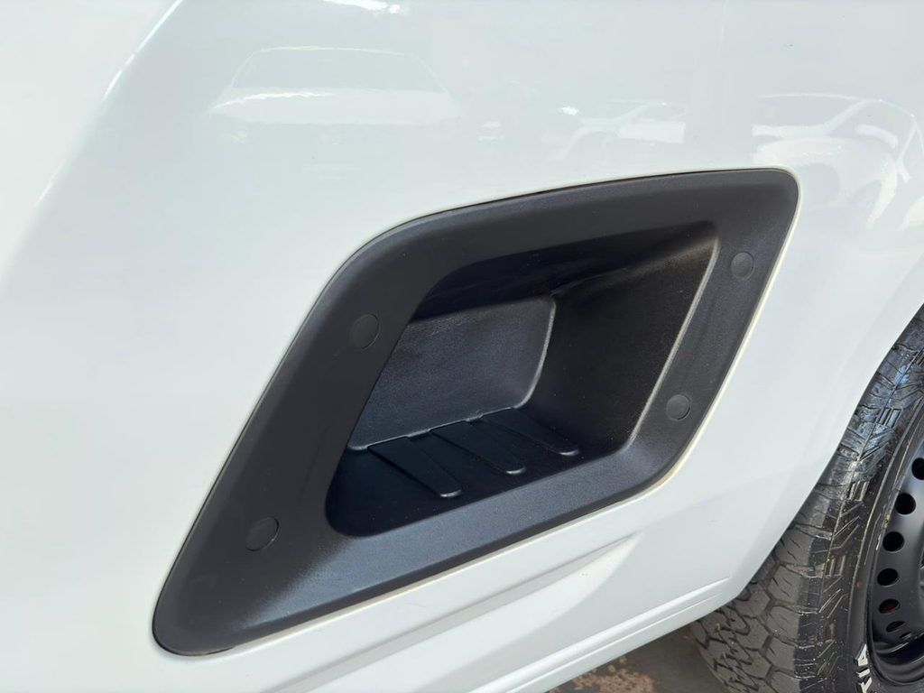 Chevrolet Montana Branco