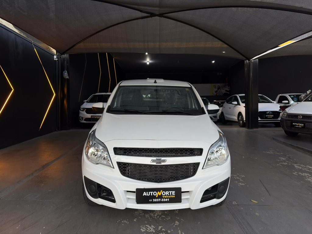 Chevrolet Montana Branco