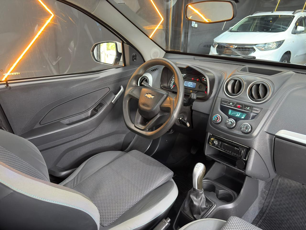 Chevrolet Montana Branco