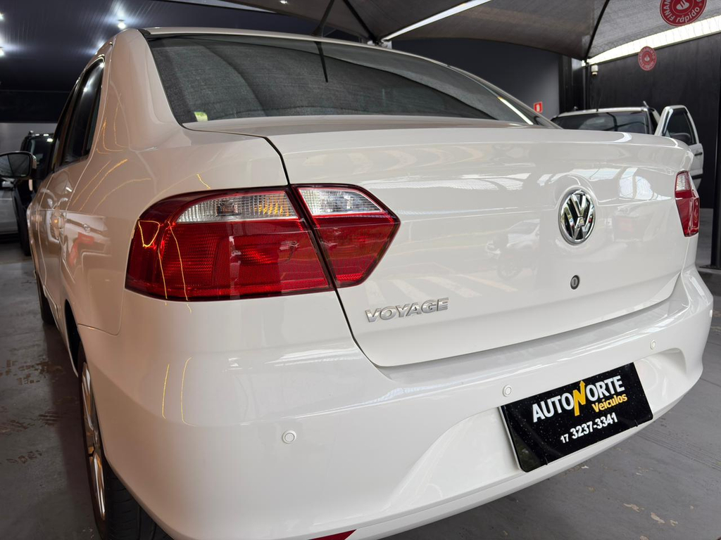 Volkswagen Voyage Branco