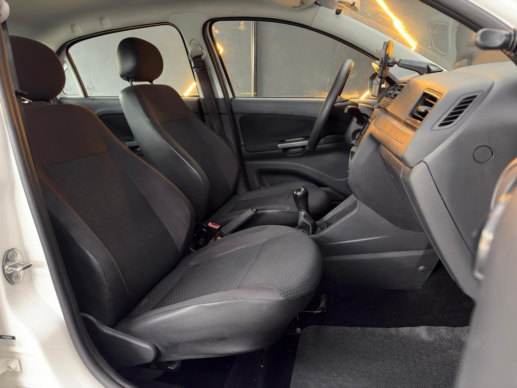 Volkswagen Voyage Branco