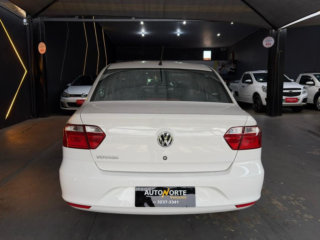 Volkswagen Voyage Branco