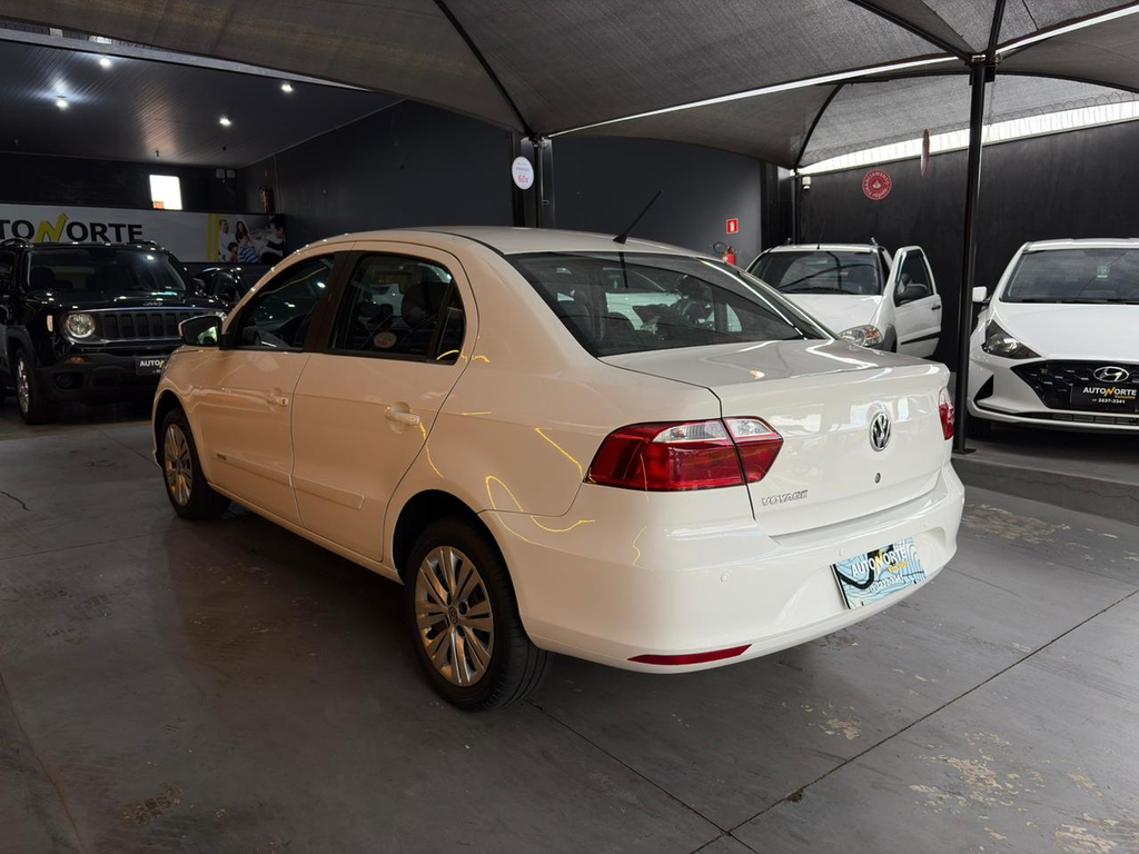 Volkswagen Voyage Branco