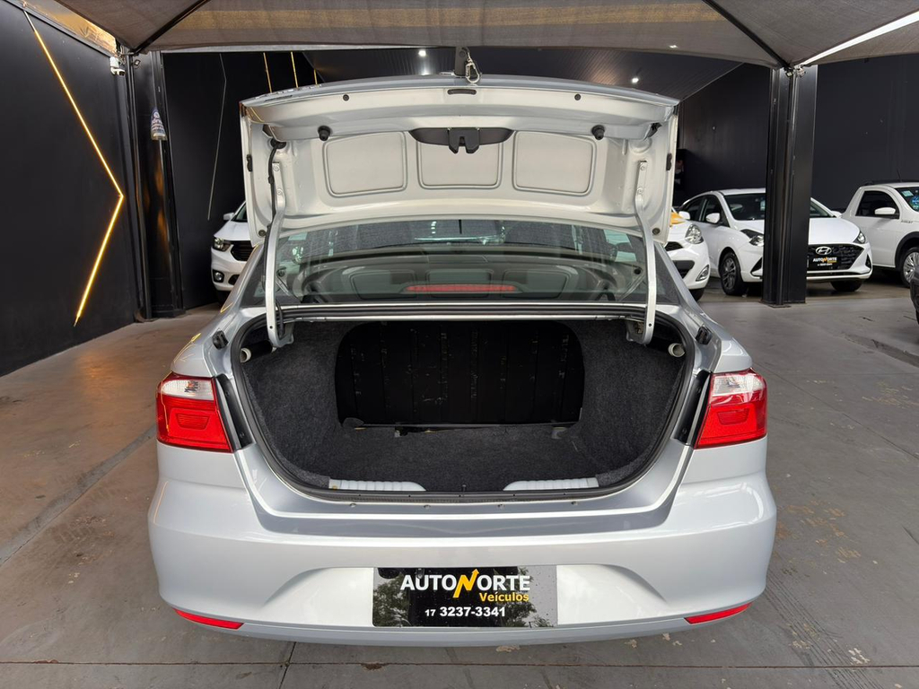 Volkswagen Voyage Prata