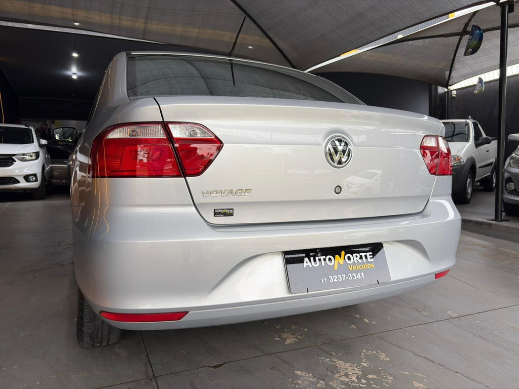 Volkswagen Voyage Prata