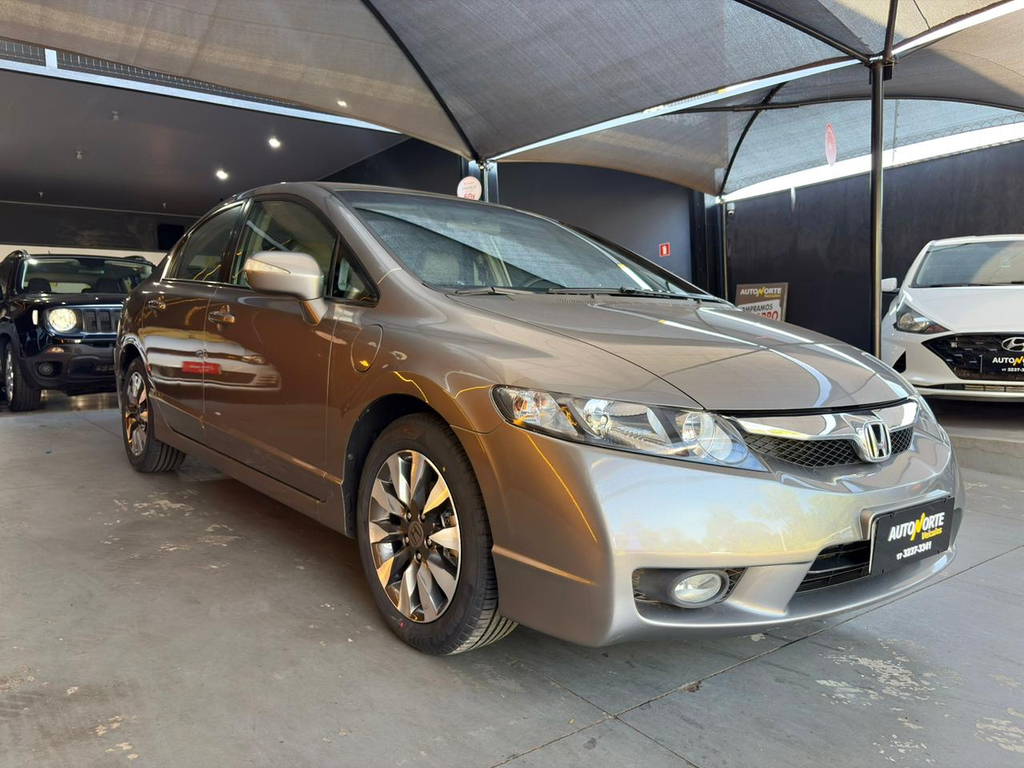 Honda Civic Cinza