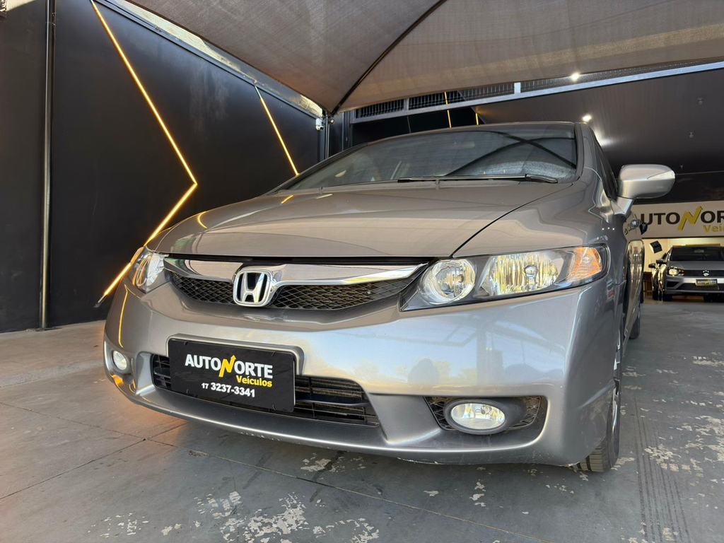 Honda Civic Cinza