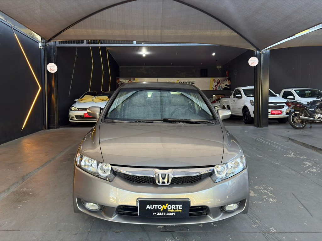 Honda Civic Cinza