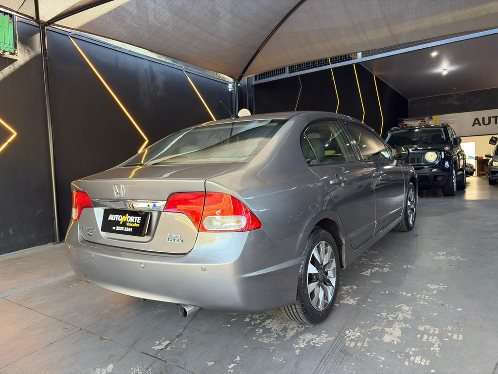 Honda Civic Cinza