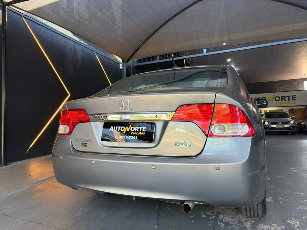 Honda Civic Cinza
