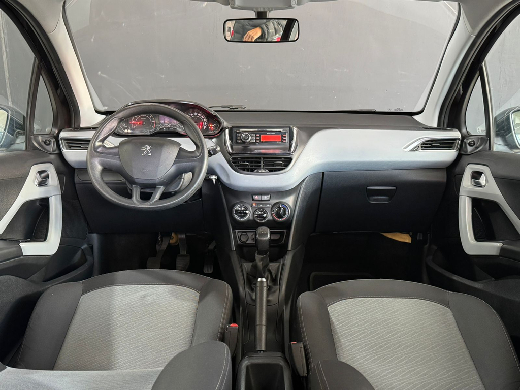 Peugeot 208 Marrom
