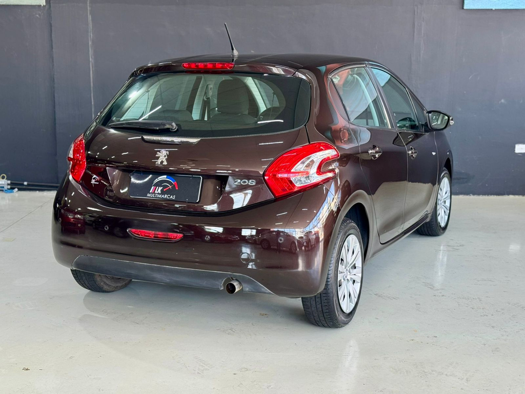 Peugeot 208 Marrom