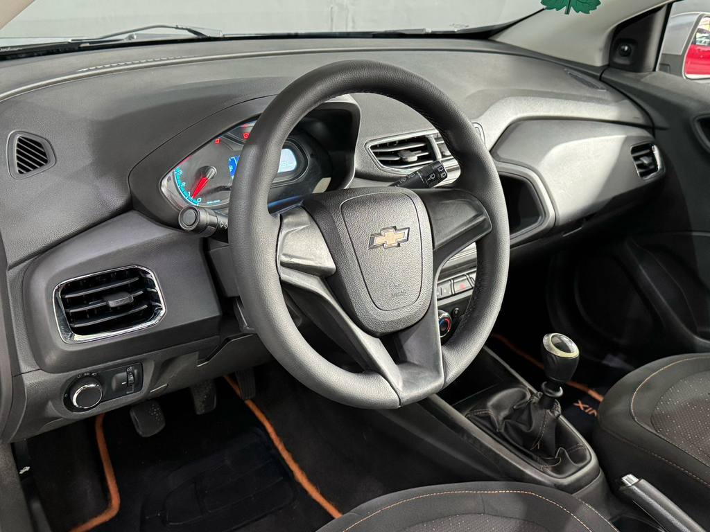Chevrolet Onix Azul