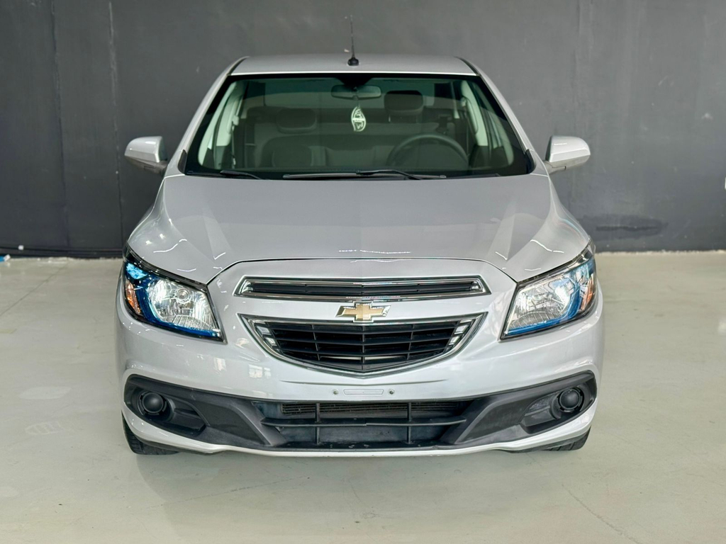 Chevrolet Prisma Prata