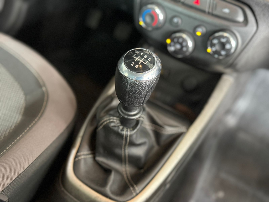 Chevrolet Prisma Prata