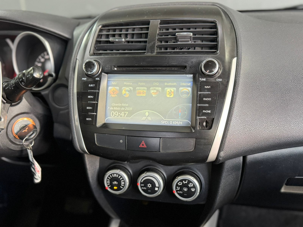 Mitsubishi ASX Preto