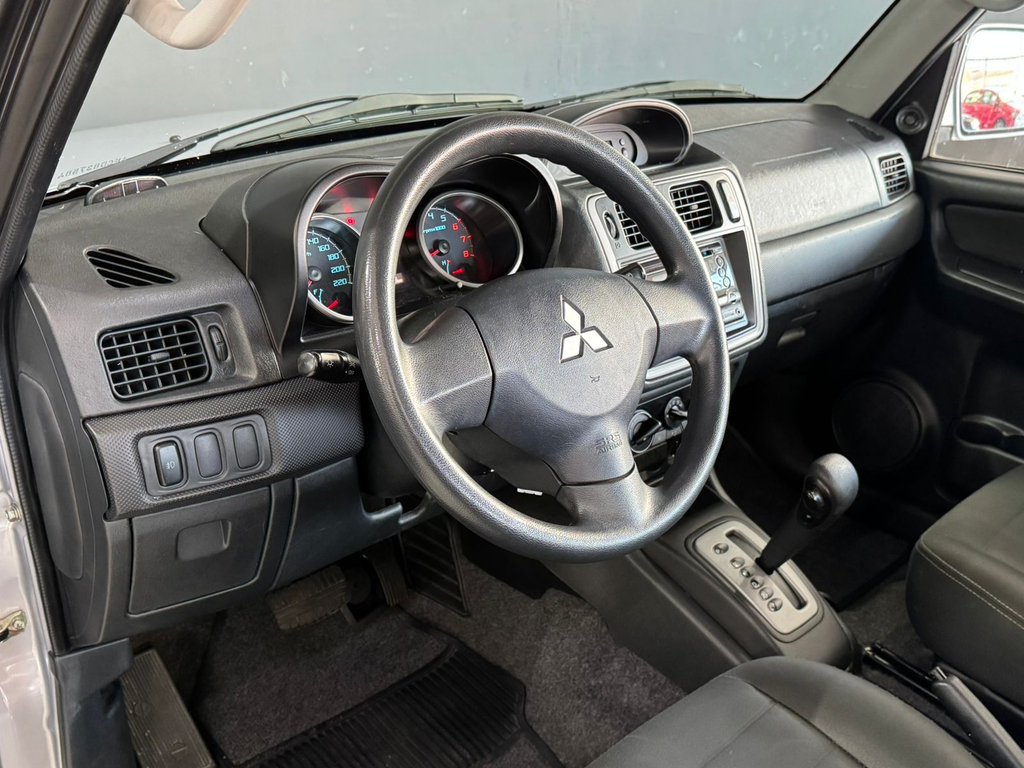 Mitsubishi Pajero TR4 Prata