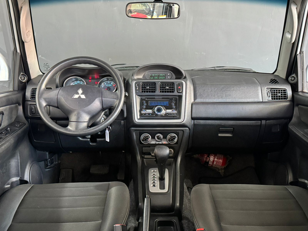 Mitsubishi Pajero TR4 Prata