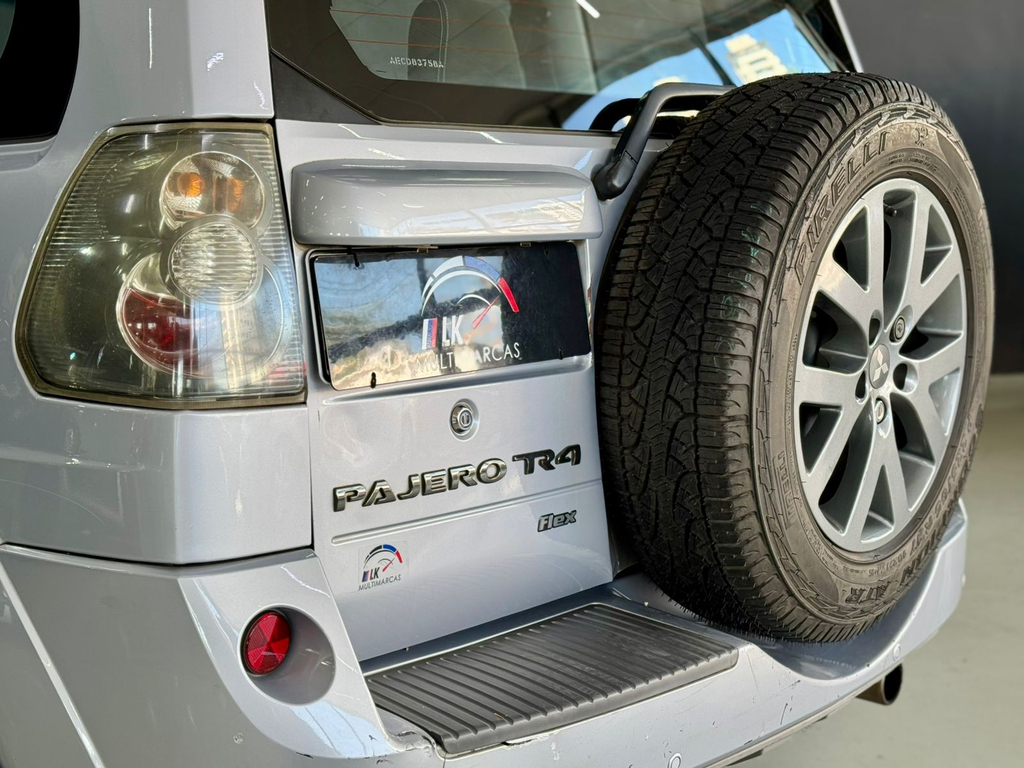 Mitsubishi Pajero TR4 Prata