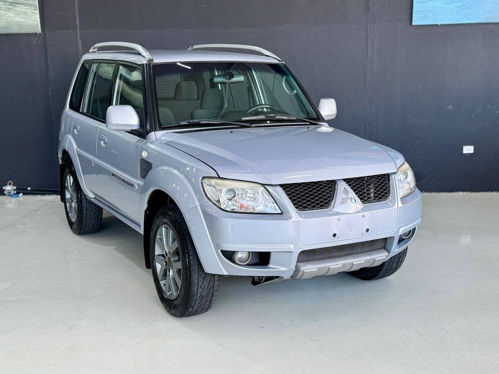 Mitsubishi Pajero TR4 Prata