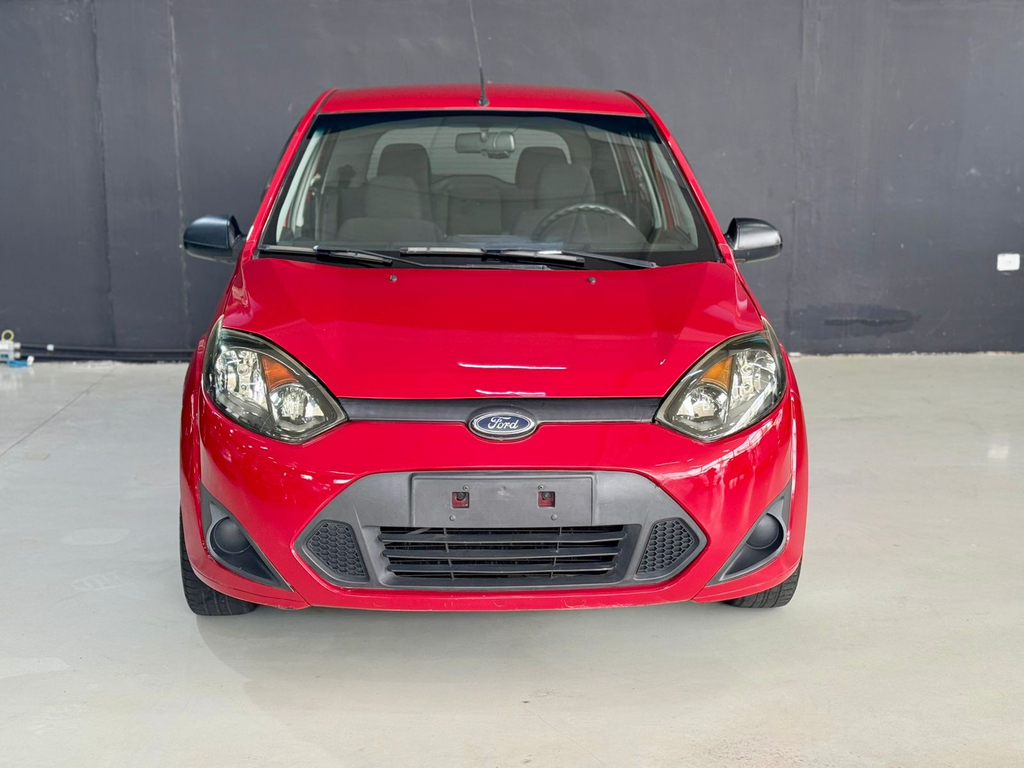 Ford Fiesta Hatch Vermelho