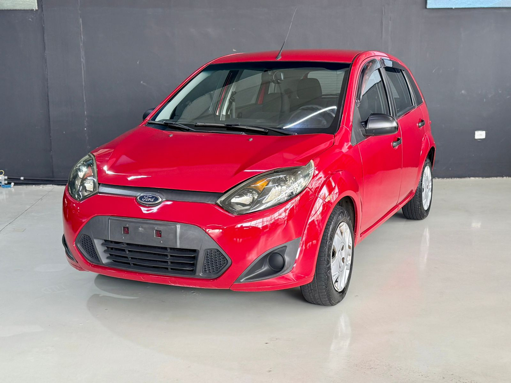Ford Fiesta Hatch Vermelho