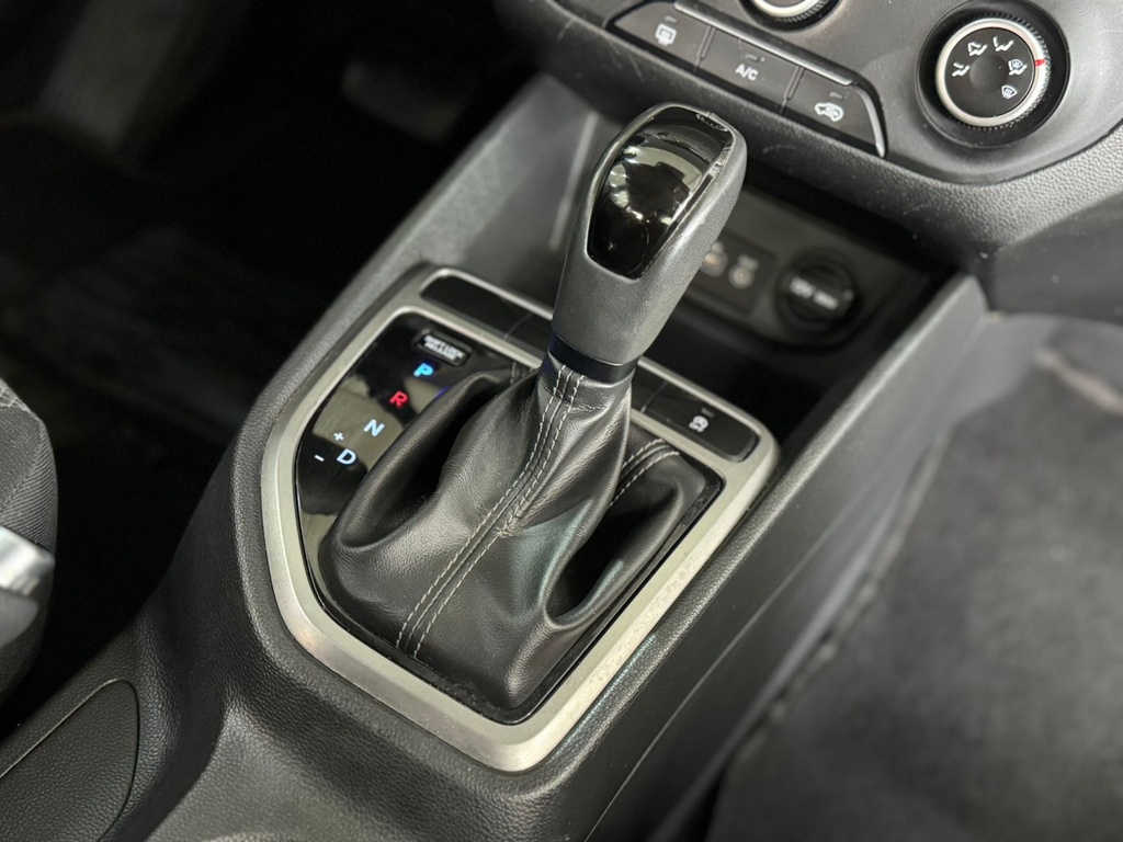 Hyundai Creta Preto