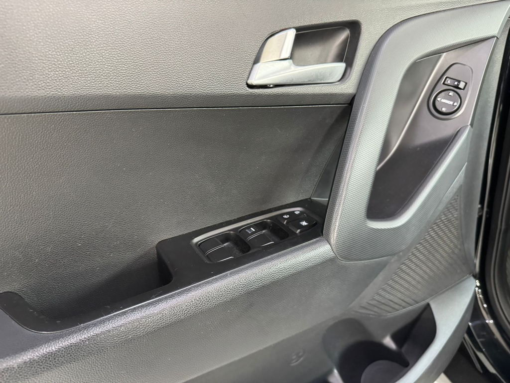 Hyundai Creta Preto