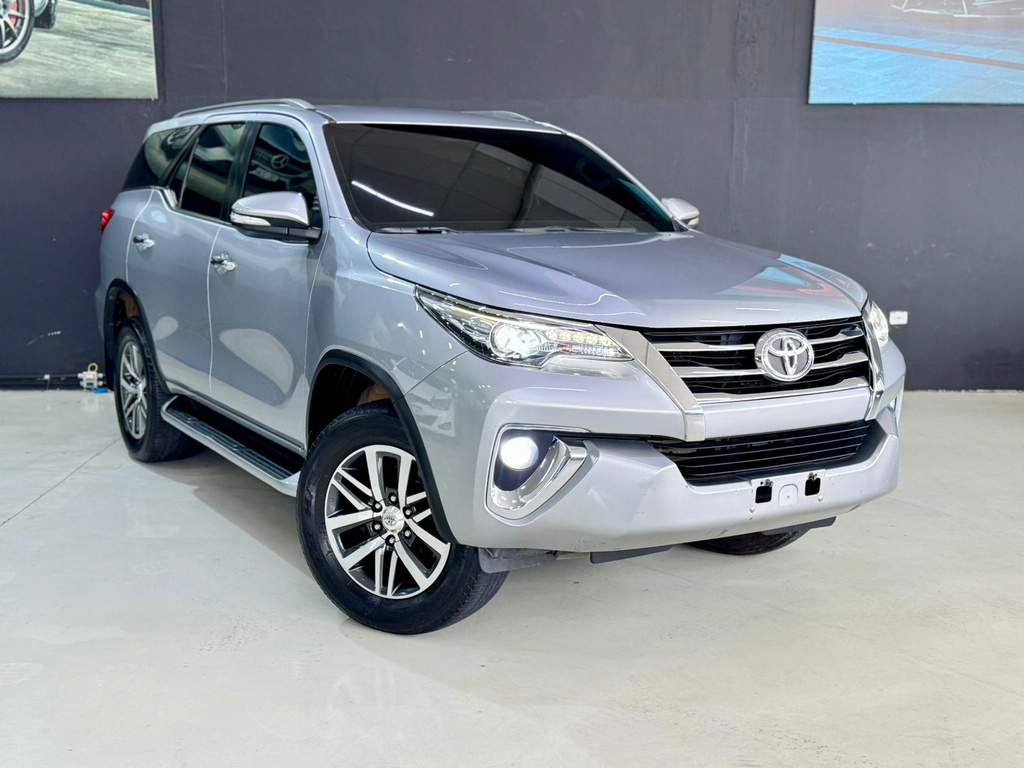 Toyota Hilux Prata