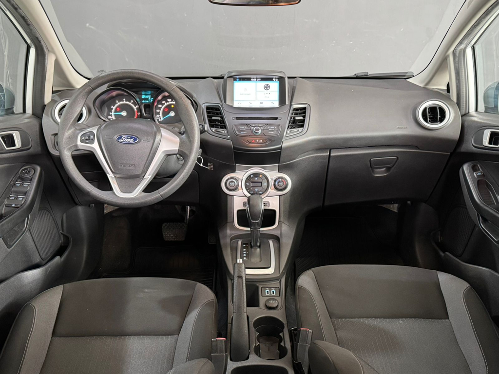Ford New Fiesta Hatch Prata