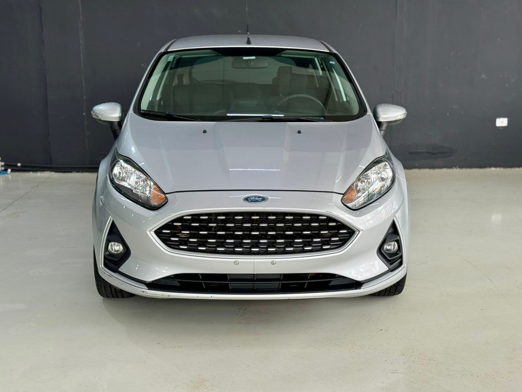 Ford New Fiesta Hatch Prata