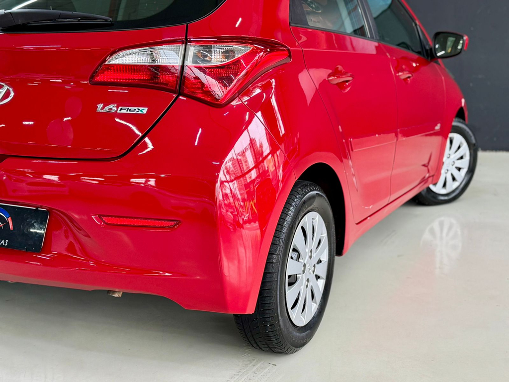 Hyundai HB20 Vermelho