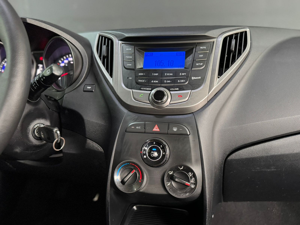 Hyundai HB20 Vermelho