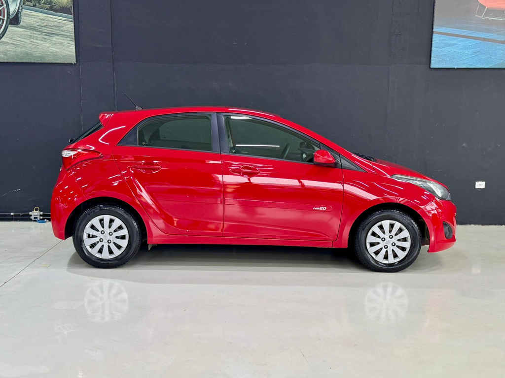 Hyundai HB20 Vermelho