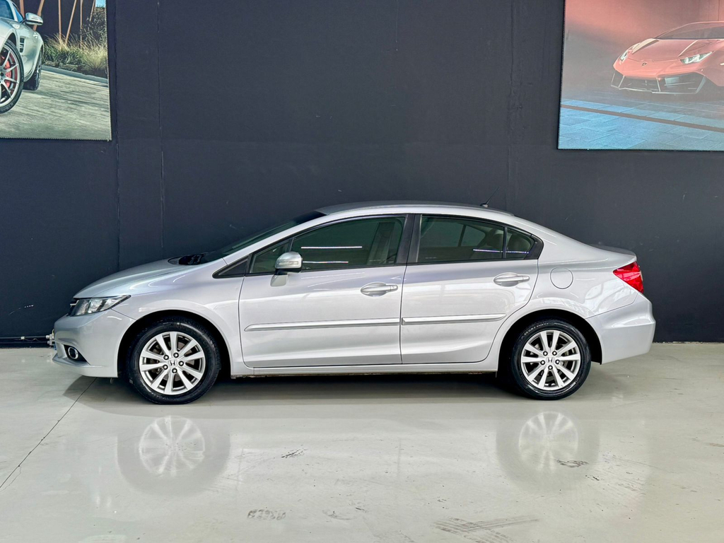 Honda Civic Sedan Prata