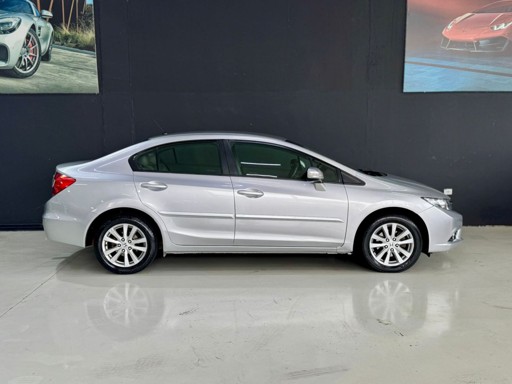 Honda Civic Sedan Prata