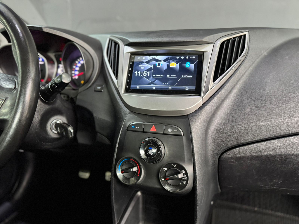 Hyundai HB20S Prata