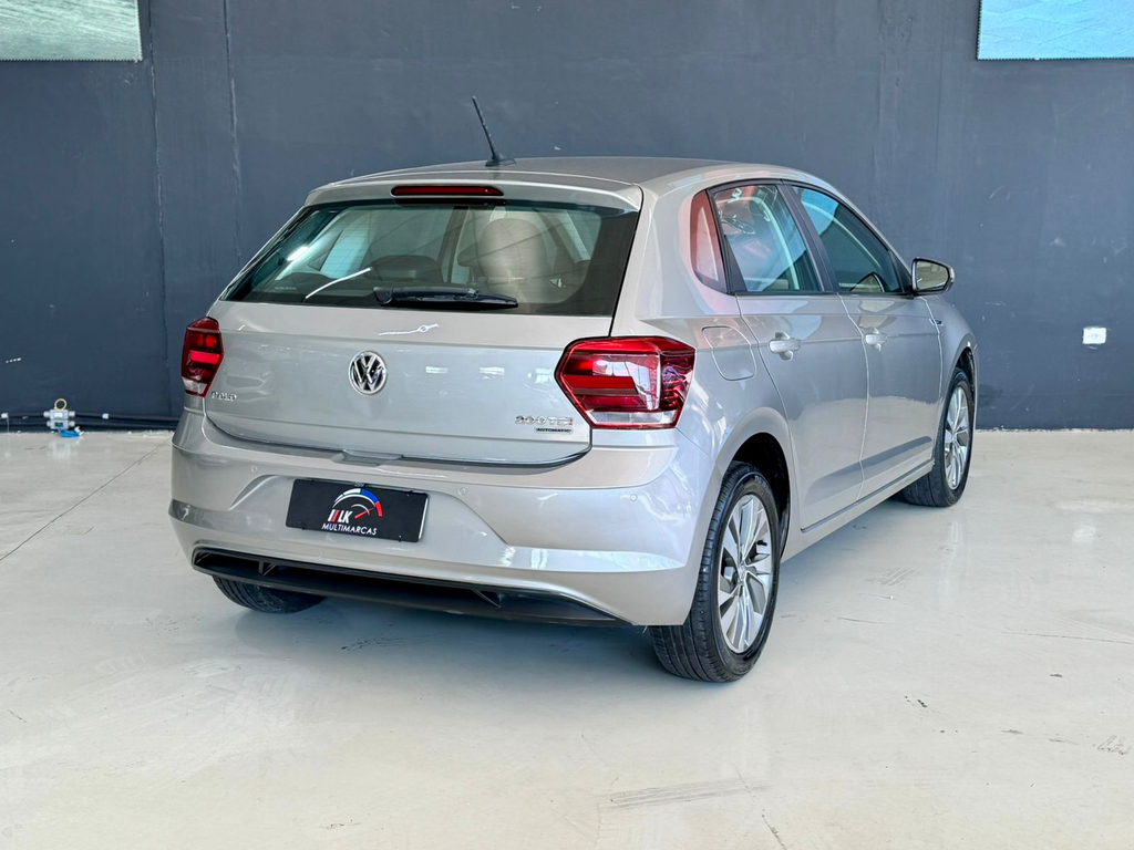 Volkswagen Polo Hatch Prata