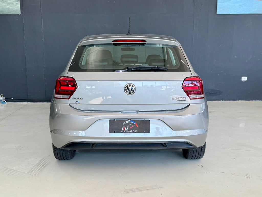 Volkswagen Polo Hatch Prata