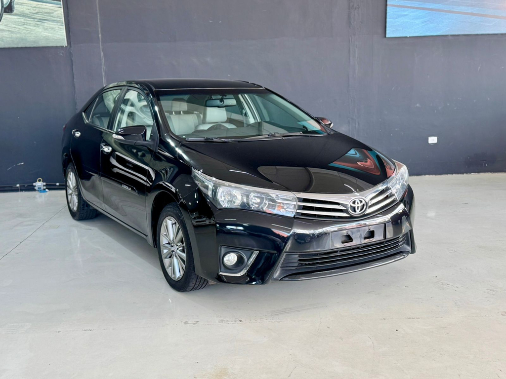 Toyota Corolla Preto