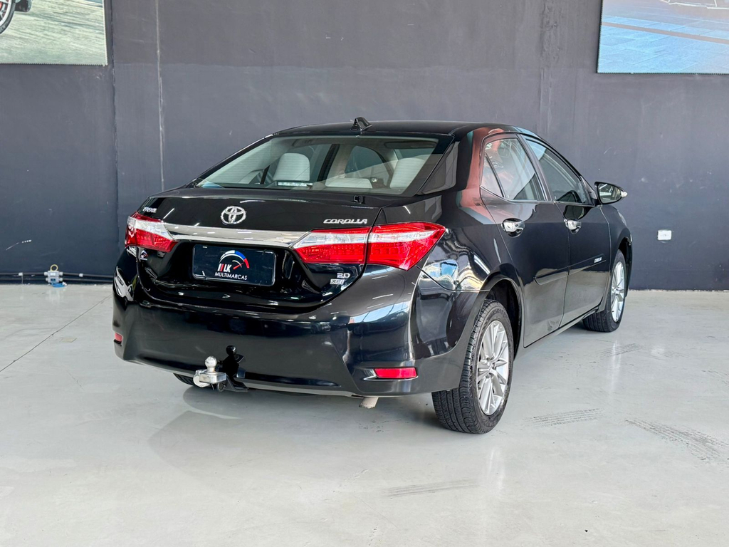 Toyota Corolla Preto